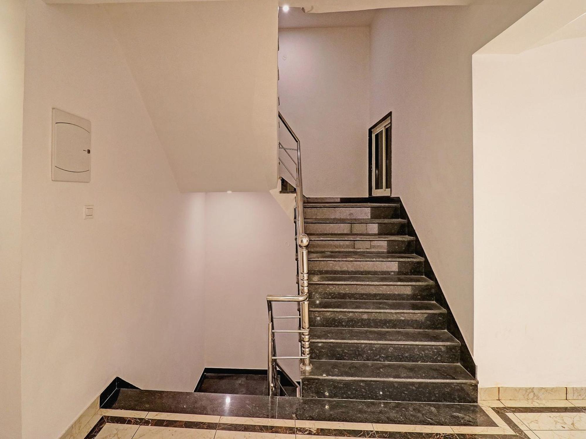 Townhouse Tark Inn Yeni Delhi Dış mekan fotoğraf