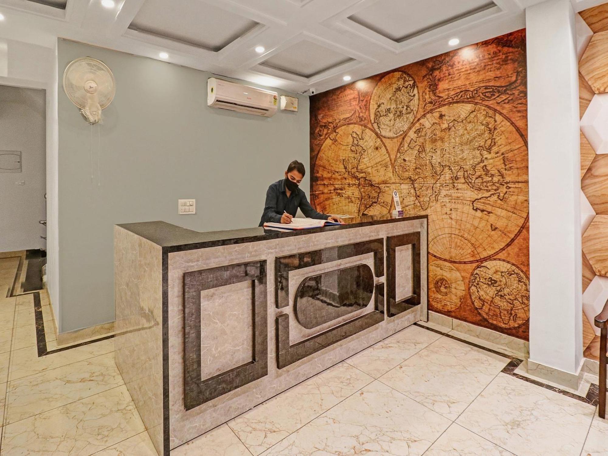 Townhouse Tark Inn Yeni Delhi Dış mekan fotoğraf