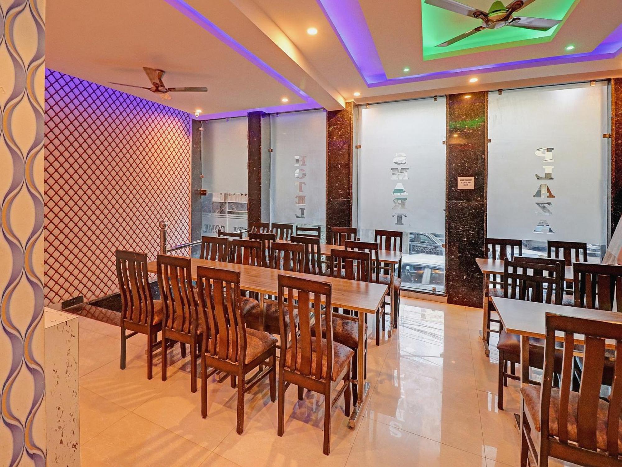 Townhouse Tark Inn Yeni Delhi Dış mekan fotoğraf